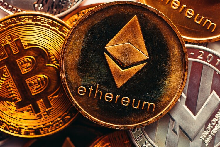 ethereum-charges-drops-to-lowest-stage-since-october,-eth-sustains-above-$3,200